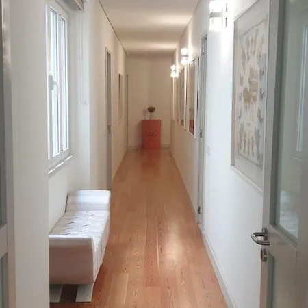D'hotes Standing Centre Lisbonne Guest house