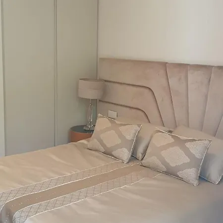D'hotes Standing Centre Lisbonne Guest house